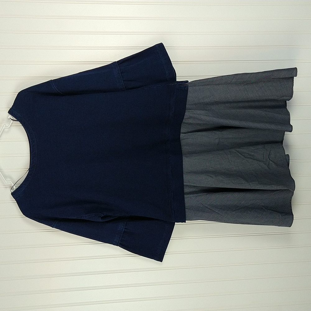 V By Violet Weekend Size Medium
